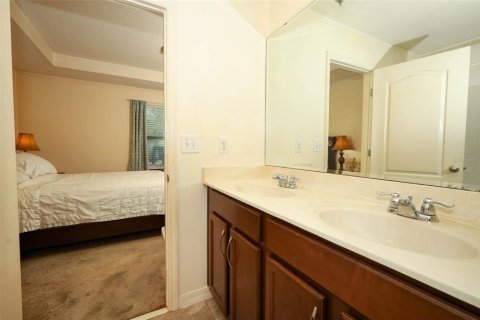 Townhouse in Longwood, Florida 2 bedrooms, 127.18 sq.m. № 2377622 - photo 27