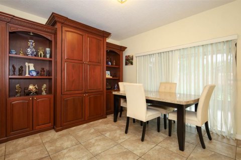 Townhouse in Longwood, Florida 2 bedrooms, 127.18 sq.m. № 2377622 - photo 8