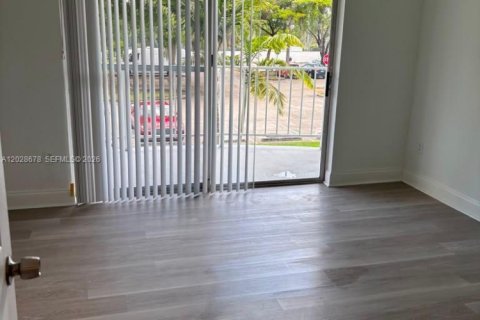 Condominio en venta en Miami, Florida, 1 dormitorio, 76.74 m2 № 2246411 - foto 20