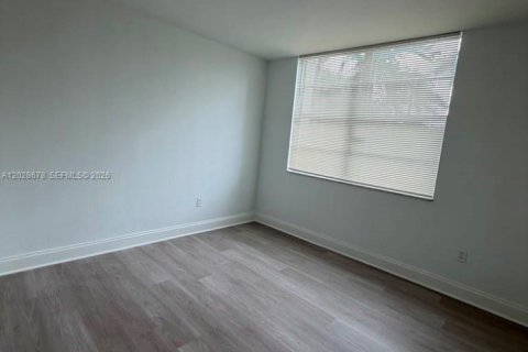 Condominio en venta en Miami, Florida, 1 dormitorio, 76.74 m2 № 2246411 - foto 23
