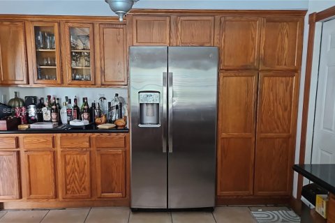 Casa en venta en Miami, Florida, 3 dormitorios, 194.54 m2 № 2253766 - foto 7