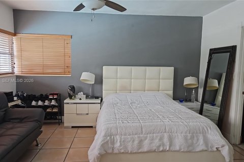 Casa en venta en Miami, Florida, 3 dormitorios, 194.54 m2 № 2253766 - foto 12