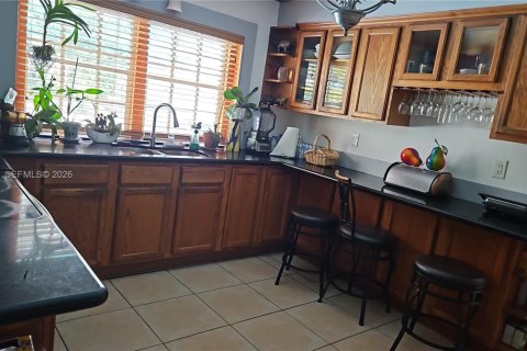 Casa en venta en Miami, Florida, 3 dormitorios, 194.54 m2 № 2253766 - foto 8