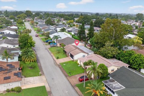 House in Port Richey, Florida 3 bedrooms, 109.25 sq.m. № 1903152 - photo 6