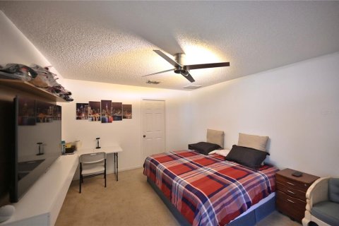 House in Spring Hill, Florida 3 bedrooms, 144.83 sq.m. № 1347015 - photo 18