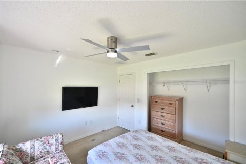 House in Spring Hill, Florida 3 bedrooms, 144.83 sq.m. № 1347015 - photo 5