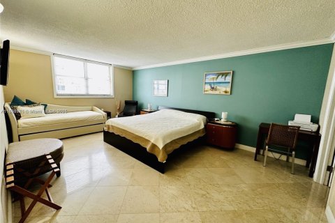 Condominio en alquiler en Hollywood, Florida, 2 dormitorios, 134.71 m2 № 1807025 - foto 5