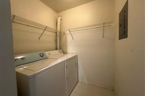 Condominio en alquiler en Orlando, Florida, 2 dormitorios, 100.33 m2 № 2092943 - foto 8