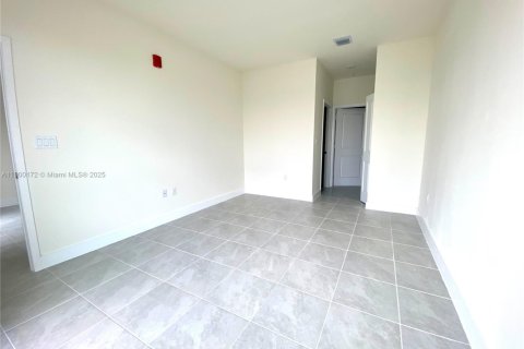 Condo in Doral, Florida, 1 bedroom  № 1957008 - photo 10