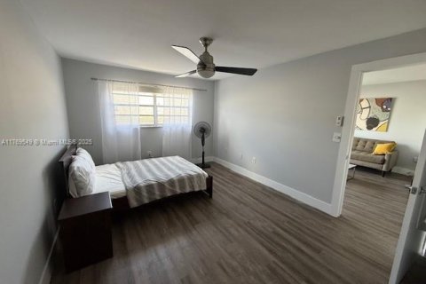 Condominio en venta en Miami Beach, Florida, 1 dormitorio, 61.13 m2 № 1981222 - foto 24