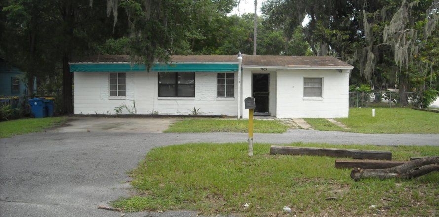 Propiedad comercial en Jacksonville, Florida 111.39 m2 № 891474