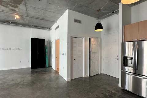 Condominio en alquiler en Hollywood, Florida, 1 dormitorio, 68.56 m2 № 1836223 - foto 5