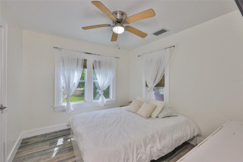 House in Saint Petersburg, Florida 2 bedrooms, 72.28 sq.m. № 1876018 - photo 14