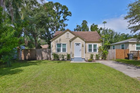 House in Saint Petersburg, Florida 2 bedrooms, 72.28 sq.m. № 1876018 - photo 3