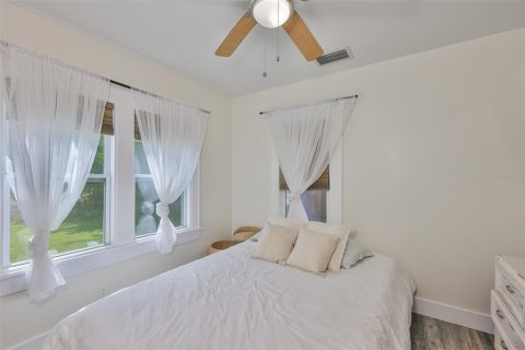 House in Saint Petersburg, Florida 2 bedrooms, 72.28 sq.m. № 1876018 - photo 15