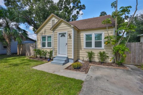 House in Saint Petersburg, Florida 2 bedrooms, 72.28 sq.m. № 1876018 - photo 2
