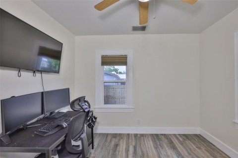 House in Saint Petersburg, Florida 2 bedrooms, 72.28 sq.m. № 1876018 - photo 20