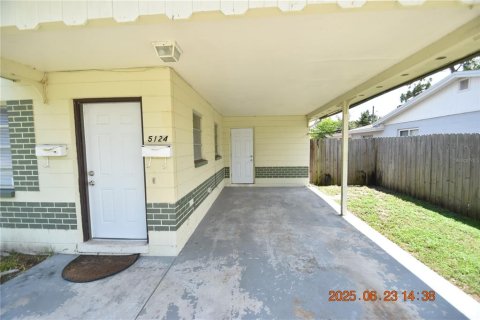 Villa ou maison à louer à Saint Petersburg, Floride: 2 chambres, 113.34 m2 № 1805633 - photo 4
