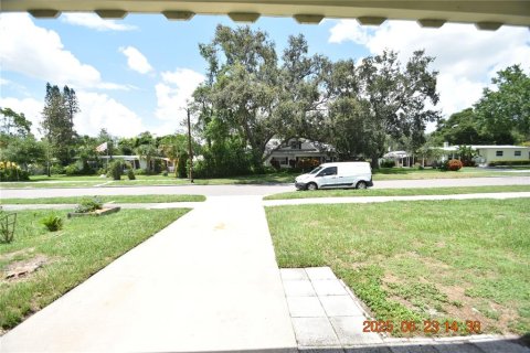 Villa ou maison à louer à Saint Petersburg, Floride: 2 chambres, 113.34 m2 № 1805633 - photo 5