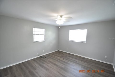 Villa ou maison à louer à Saint Petersburg, Floride: 2 chambres, 113.34 m2 № 1805633 - photo 22