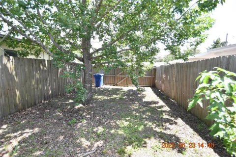 Villa ou maison à louer à Saint Petersburg, Floride: 2 chambres, 113.34 m2 № 1805633 - photo 6