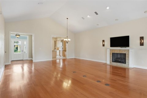 Купить виллу или дом в Гейнсвилл, Флорида 4 комнаты, 227.7м2, № 2095906 - фото 7