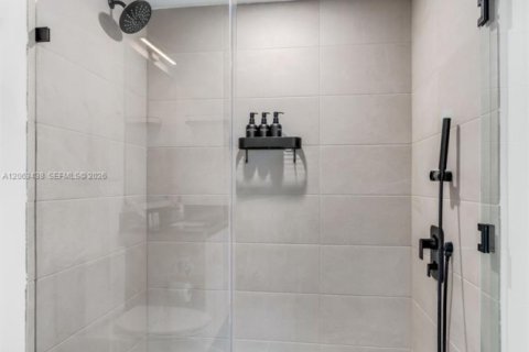 Condominio en venta en Miami, Florida, 2 dormitorios, 64.66 m2 № 2339953 - foto 15
