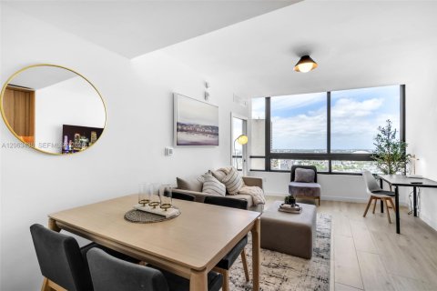 Condominio en venta en Miami, Florida, 2 dormitorios, 64.66 m2 № 2339953 - foto 4