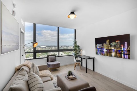 Condominio en venta en Miami, Florida, 2 dormitorios, 64.66 m2 № 2339953 - foto 10
