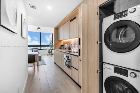 Condominio en venta en Miami, Florida, 2 dormitorios, 64.66 m2 № 2339953 - foto 20