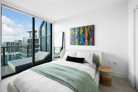 Condominio en alquiler en Miami, Florida, 4 dormitorios, 246.01 m2 № 2045044 - foto 22