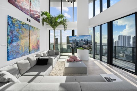 Condominio en alquiler en Miami, Florida, 4 dormitorios, 246.01 m2 № 2045044 - foto 26