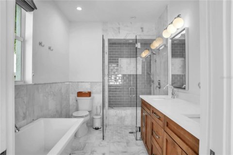 Villa ou maison à vendre à Saint Petersburg, Floride: 4 chambres, 219.25 m2 № 1637688 - photo 24