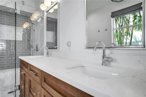 Villa ou maison à vendre à Saint Petersburg, Floride: 4 chambres, 219.25 m2 № 1637688 - photo 27