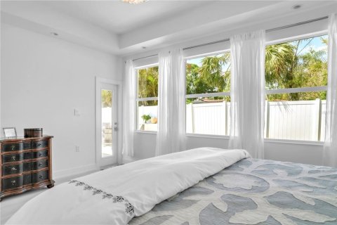 Villa ou maison à vendre à Saint Petersburg, Floride: 4 chambres, 219.25 m2 № 1637688 - photo 23