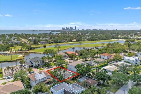 Villa ou maison à vendre à Saint Petersburg, Floride: 4 chambres, 219.25 m2 № 1637688 - photo 3