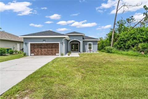 House in Rotonda, Florida 3 bedrooms, 146.79 sq.m. № 1416916 - photo 1