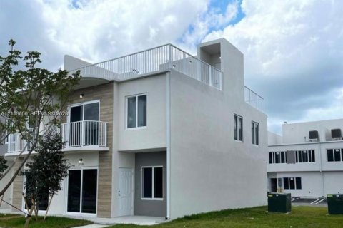 Touwnhouse à Homestead, Floride 4 chambres, 129.88 m2 № 2436141