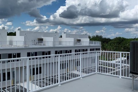 Touwnhouse à vendre à Homestead, Floride: 4 chambres, 129.88 m2 № 2436141 - photo 10