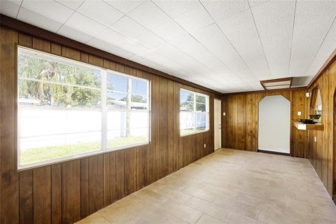 House in Sarasota, Florida 3 bedrooms, 124.12 sq.m. № 2427349 - photo 27