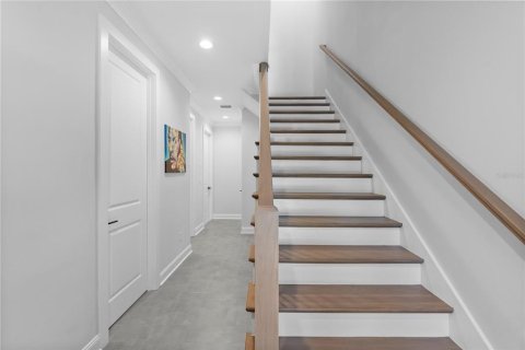 Adosado en venta en Tampa, Florida, 3 dormitorios, 218.32 m2 № 1850189 - foto 6