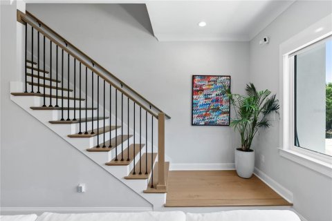 Adosado en venta en Tampa, Florida, 3 dormitorios, 218.32 m2 № 1850189 - foto 16