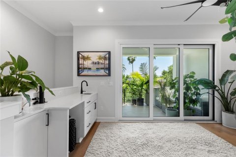 Adosado en venta en Tampa, Florida, 3 dormitorios, 218.32 m2 № 1850189 - foto 23