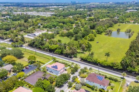 House in Davie, Florida 6 bedrooms, 512.45 sq.m. № 2072820 - photo 11