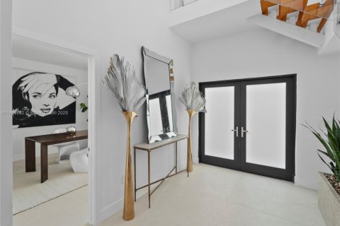 Adosado en venta en Miami, Florida, 4 dormitorios, 346.06 m2 № 1954314 - foto 4