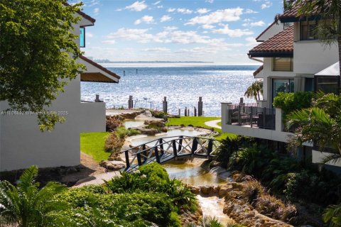 Adosado en venta en Miami, Florida, 4 dormitorios, 346.06 m2 № 1954314 - foto 2