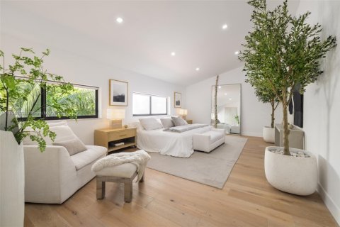 Adosado en venta en Miami, Florida, 4 dormitorios, 346.06 m2 № 1954314 - foto 17