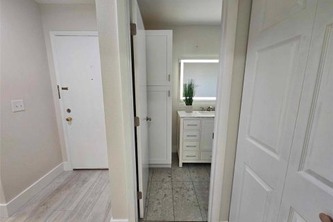 Copropriété à vendre à Dunedin, Floride: 1 chambre, 59.92 m2 № 1041970 - photo 15