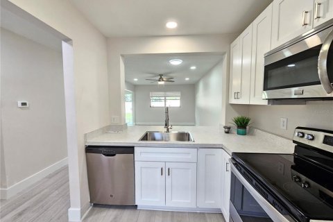 Copropriété à vendre à Dunedin, Floride: 1 chambre, 59.92 m2 № 1041970 - photo 5