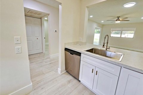 Copropriété à vendre à Dunedin, Floride: 1 chambre, 59.92 m2 № 1041970 - photo 6